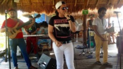 Live Music in Cozumel:  An Interview with Israel from Aquíno y su Banda Aguanile