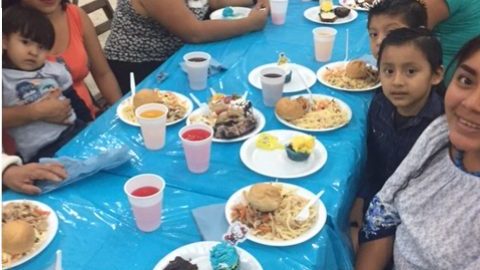 Communitas Cozumel English Language Church Hosts Dinner