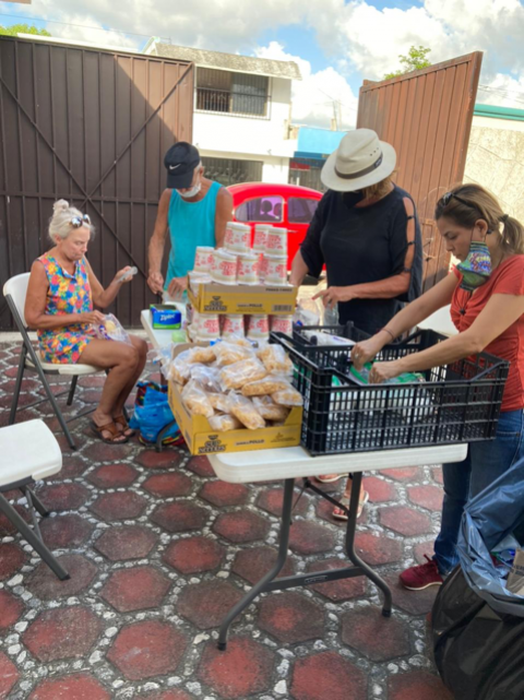 Cozumel Church Helps During COVID