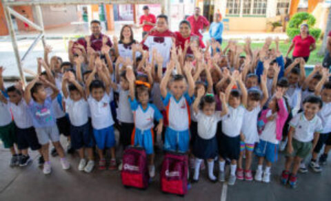 Cozumel News Karina Carrion School supplies students