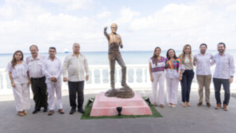 Karina Carrion 2024 Unveiling Cousteau’s statue